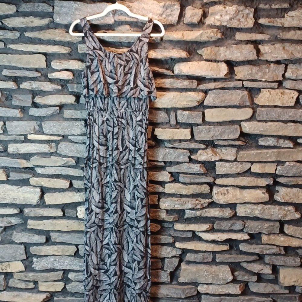 Women's black and white casual maxi dress sz XS
